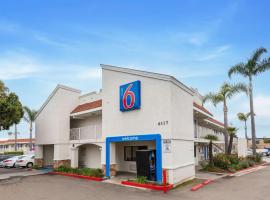 Motel 6-Carlsbad, CA - East Near LEGOLAND，位于卡尔斯巴德的酒店