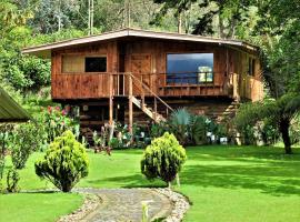 Leguaro refugio de colibríes，位于Coconuco的度假短租房