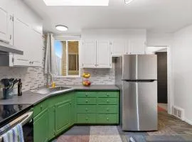 Stylish Green & Gold 2BR / 1Bath Apartment in SFO