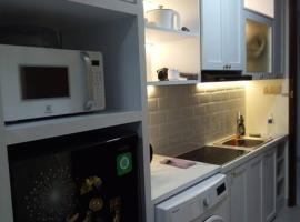 1 Bed Apartment Pollux for Rent，位于Kangboi的酒店