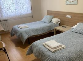 Pension Valcarce，位于蓬费拉达的酒店