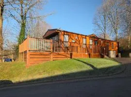 Sunny Templars Lodge in Devon Finlake Resort & Spa in Devon