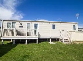 8 Berth Caravan For Hire At St Osyth Beach Holiday Park In Essex Ref 28013fi