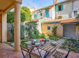 Charming traditional house in Toulon Mourillon - Welkeys，位于土伦的酒店