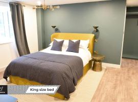 Newly Refurbished Luxury Hotel Style Accommodation，位于米尔顿凯恩斯沃本沙火车站附近的酒店