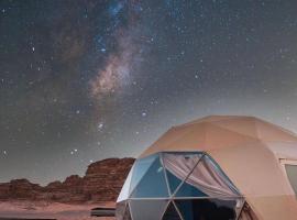 Wadi Rum ART camp，位于Disah的酒店