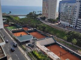 The Guest House 1 at the booming center of Miraflores, Lima - Peru，位于利马的旅馆