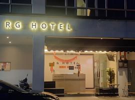 OYO 90724 Rg Hotel，位于Air Hitam的酒店