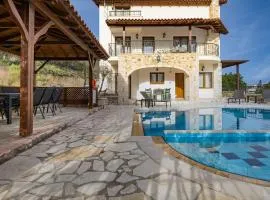 Villa Stefania/pool/garden/sea view/3bdrms/3bthrms