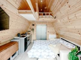 Bective Mill Glamping & Camping，位于Bective塔拉山附近的酒店