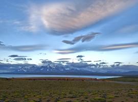 Tierra Patagonia，位于百内三塔托雷斯德尔潘恩基地附近的酒店