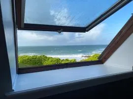Maison jardin bord de mer Bretagne authentique