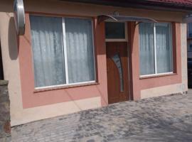 Fajne Mieszkanko z klimą，位于戈乌达普的酒店