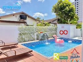 Klebang Villa 17Pax PrivateSwimmingPool TownArea By Heystay Management，位于马六甲的酒店