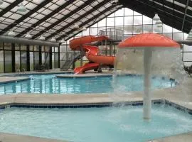 Grand Smokies Resort Lodge Pigeon Forge