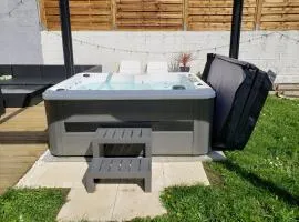 Maison avec jardin clos, au cœur de Fouesnant et à 5 minutes des plages en voiture