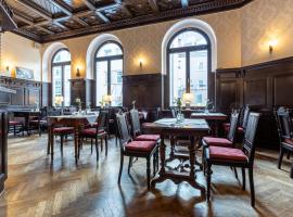 Hotel Mauritius - Im Herzen von Crimmitschau - Frühstück buchbar - Restaurant - Café - Fahrradbox，位于克里米乔的酒店