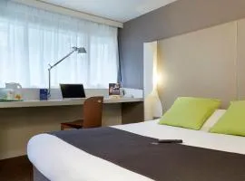 钟楼维勒局斯特库尔塔伯酒店