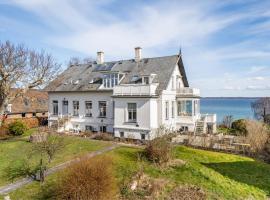 Beautiful Home In Hellebæk，位于Hellebæk的酒店