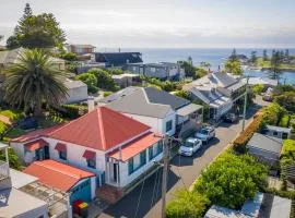 Cosy coastal cottage- Allwood Harbour
