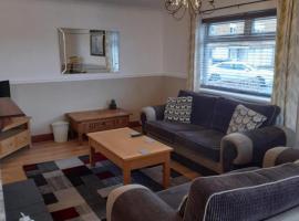 Quiet 3 bed close to the A1，位于牛顿艾克利夫的酒店