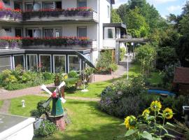 Hotel Aura am Schloss，位于巴特皮尔蒙特的酒店