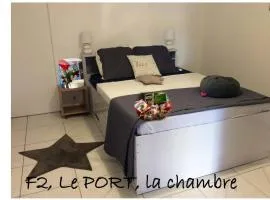 Maison avec piscine au Port 52 m² calme et agréable