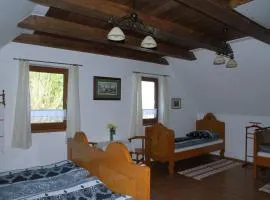 阿帕德哈兹旅馆