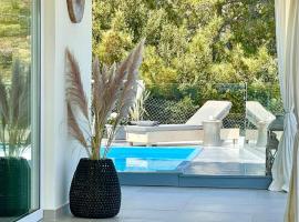 Olive Green Villa Heated Pool，位于阿基欧斯尼古拉斯的酒店
