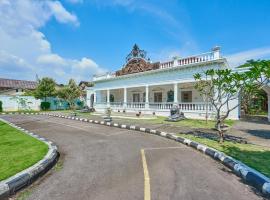 Tirtodipuran Hotel by Natts Hospitality Indonesia，位于Timuran的酒店