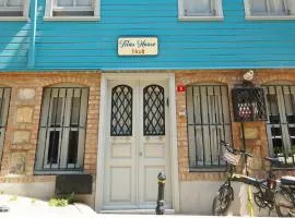 Tilas - Rooms in 19th Century Wooden Townhouse,Kadikoy