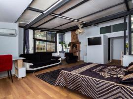 8 Rooms House，位于Balcova的酒店