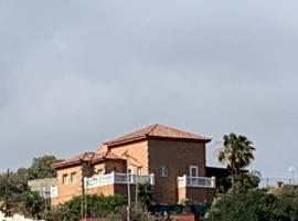 Villa Mirador Los Hoyos，位于大加那利岛拉斯帕尔马斯的木屋
