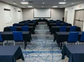 厄本代尔德梅因智选假日酒店及套房