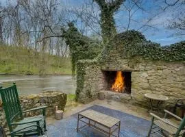 Historic Waterfront Retreat with Grill in Hagerstown