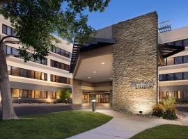 Fairfield Inn & Suites by Marriott Denver Southwest/Lakewood，位于莱克伍德的酒店