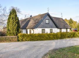 Cozy Home In Klagstorp With Kitchen，位于Klagstorp的度假屋