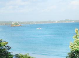 The Xton bay weligama，位于韦利格默的酒店