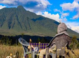 Under Volcanoes View Guest House，位于Nyarugina的住宿加早餐旅馆
