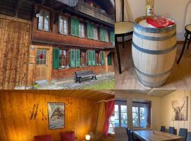 Wohnen mit Blick auf Eiger - ehemaliges Bauernhaus - 2 Schlafzimmer，位于斯科瓦博格的酒店
