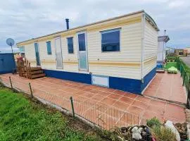 Przytulny domek holenderski z podgrzewanym odkrytym basenem do dyspozycji gości