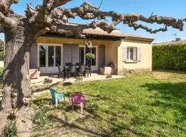 Nice Home In Rognonas With Wifi