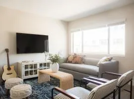 Seashore Suites by AvantStay Modern Comfort Steps from La Jolla Cove