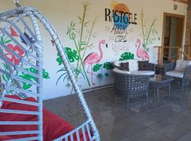 rastgeleakkumotel，位于塞费里希萨尔的酒店