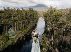 Tahune AirWalk Cabin and Lodge，位于Geeveston的青旅