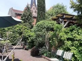 Haus mit wunderschönem Garten