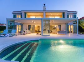 DUE VILLAS Apartments - beautiful beach apartments，位于多布罗波尔贾纳的酒店