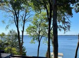 Newly Renovated 4B, 2.5 bath Lakefront home with South Grand Lake Views and dock