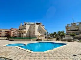 Family stay house with pool