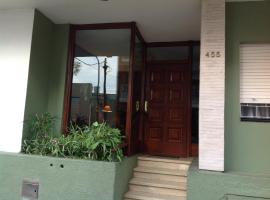 Departamento Olivos-zona puerto，位于奥利沃斯奥利沃斯第五总统府附近的酒店